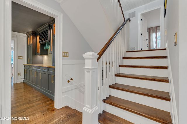 73 Northvale Avenue, Little Silver, NJ 07739