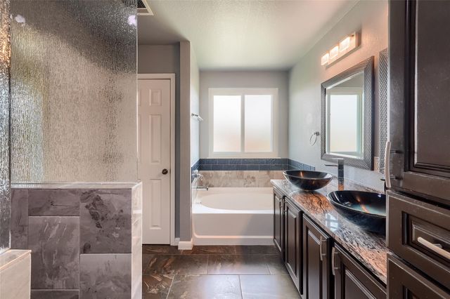 7813 Squirrel Hollow DR, Georgetown, TX 78628
