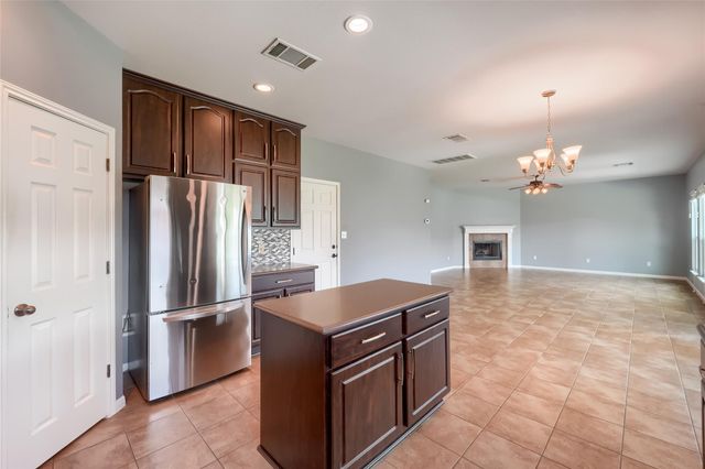 7813 Squirrel Hollow DR, Georgetown, TX 78628