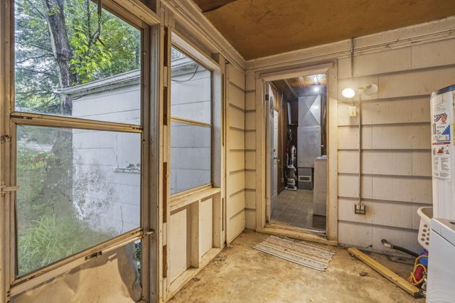 731 S Old Orchard Avenue, Springfield, MO 65802