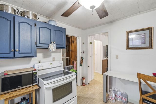 731 S Old Orchard Avenue, Springfield, MO 65802