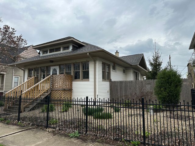 510 N Raynor Avenue, Joliet, IL 60435