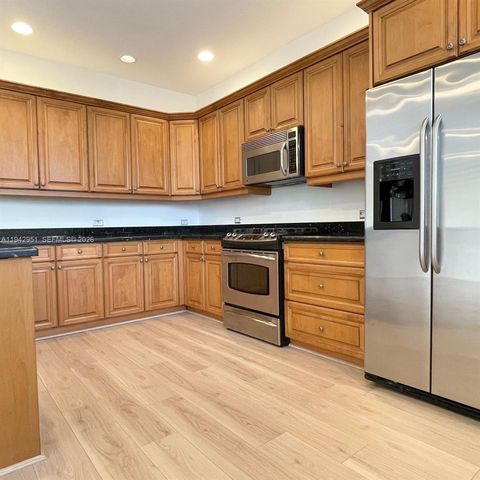 3020 NW 125th Ave 304, Sunrise, FL 33323