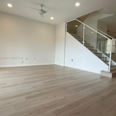 3020 NW 125th Ave 304, Sunrise, FL 33323