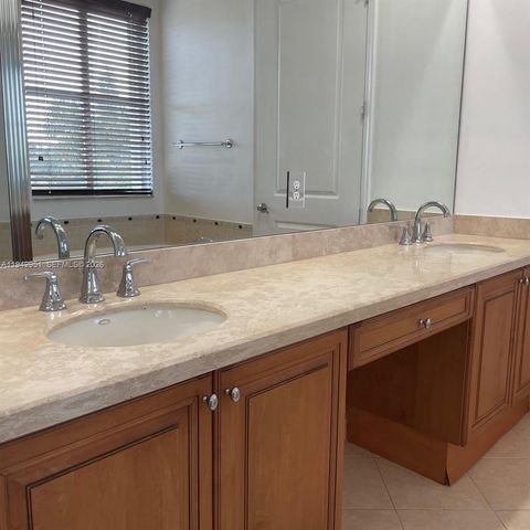 3020 NW 125th Ave 304, Sunrise, FL 33323