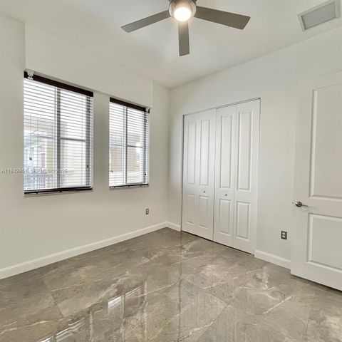 3020 NW 125th Ave 304, Sunrise, FL 33323