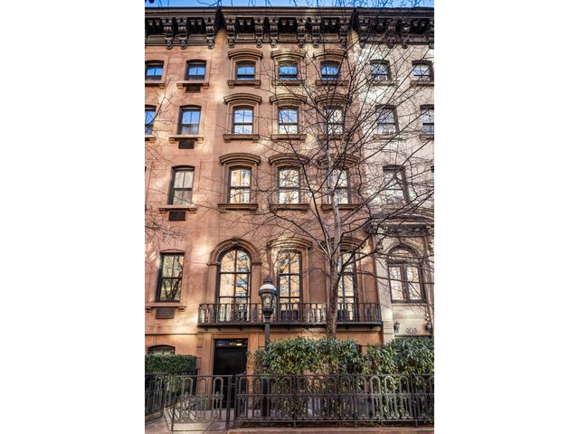 462 W 23RD Street, New York City, NY 10011