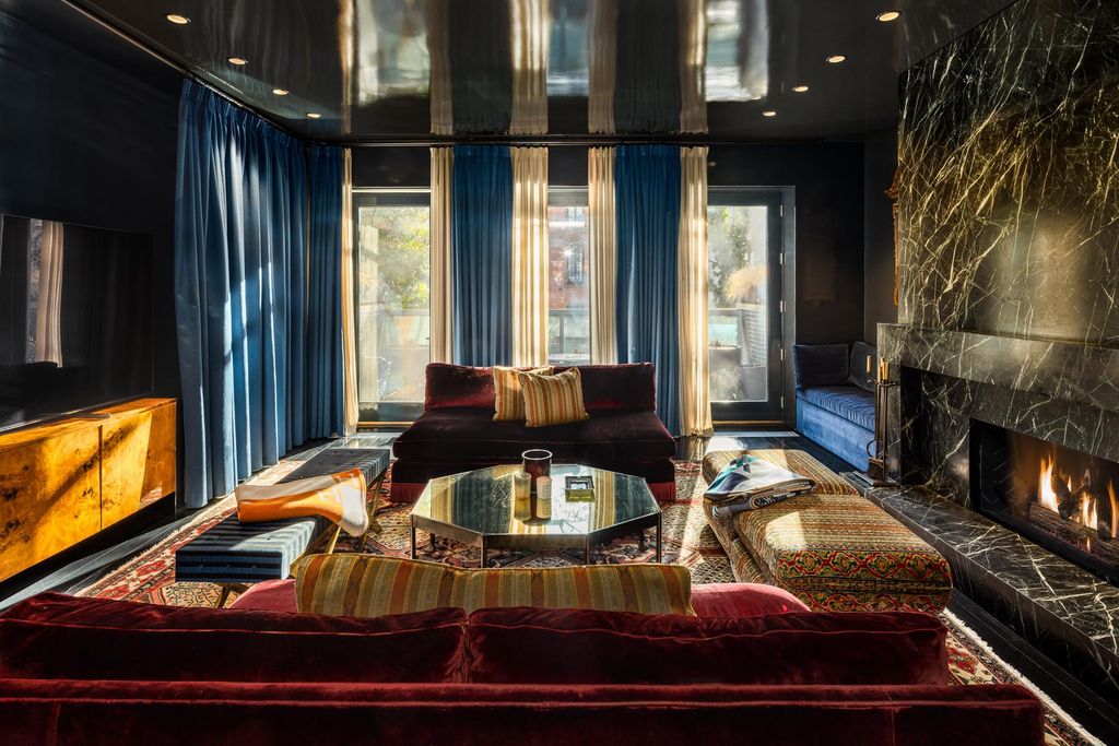 462 W 23RD Street, New York City, NY 10011