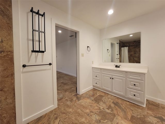 3902 E Bankhead Highway, Weatherford, TX 76087