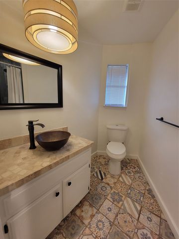 3902 E Bankhead Highway, Weatherford, TX 76087