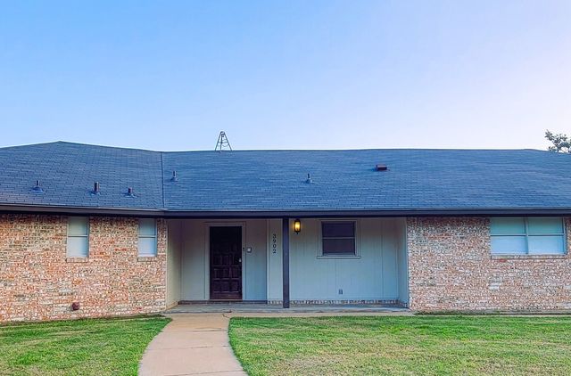 3902 E Bankhead Highway, Weatherford, TX 76087