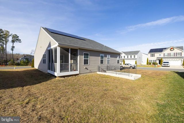 9323 WOOD CREEK CIR, Fredericksburg, VA 22407