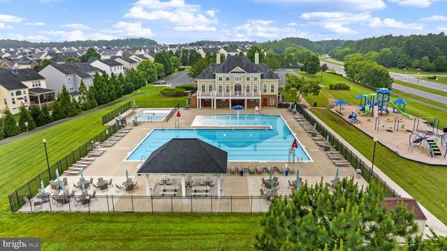 9323 WOOD CREEK CIR, Fredericksburg, VA 22407