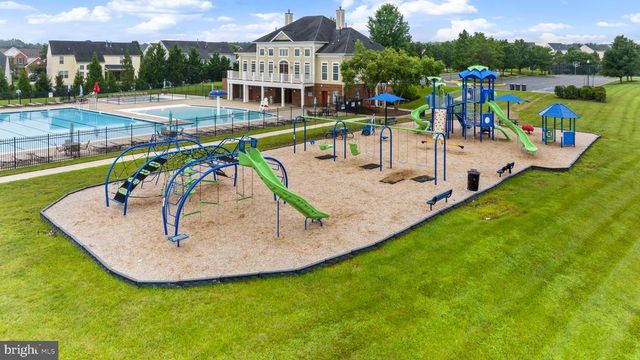 9323 WOOD CREEK CIR, Fredericksburg, VA 22407