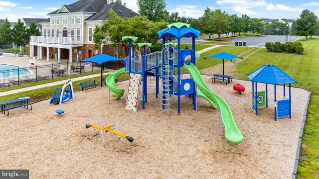 9323 WOOD CREEK CIR, Fredericksburg, VA 22407