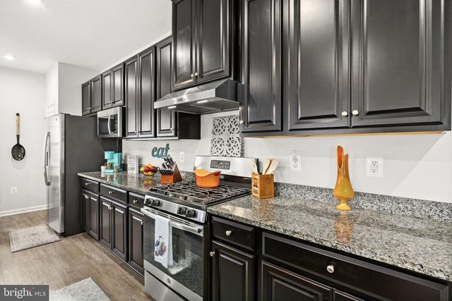 9323 WOOD CREEK CIR, Fredericksburg, VA 22407