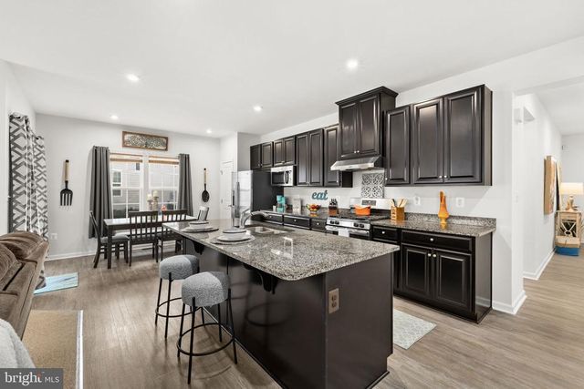 9323 WOOD CREEK CIR, Fredericksburg, VA 22407