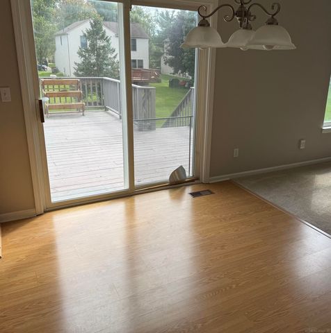 1610 Savanna Drive, Pontiac, MI 48340