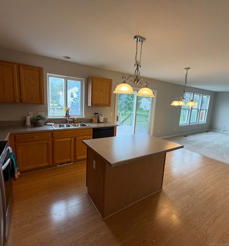 1610 Savanna Drive, Pontiac, MI 48340