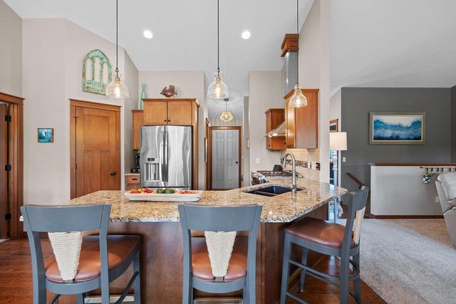 W6438 SAWTOOTH STREET, Menasha, WI 54952