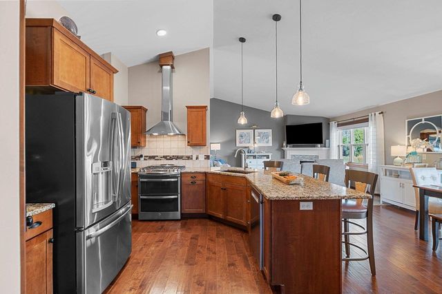 W6438 SAWTOOTH STREET, Menasha, WI 54952