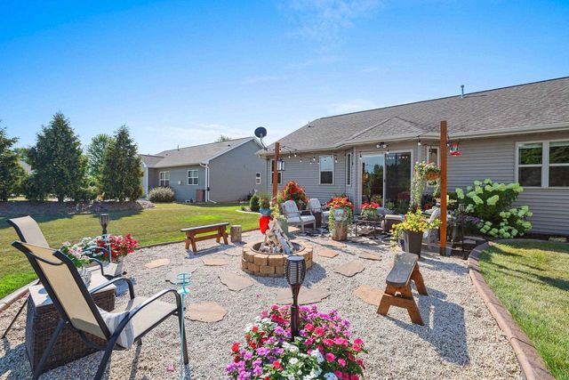 W6438 SAWTOOTH STREET, Menasha, WI 54952