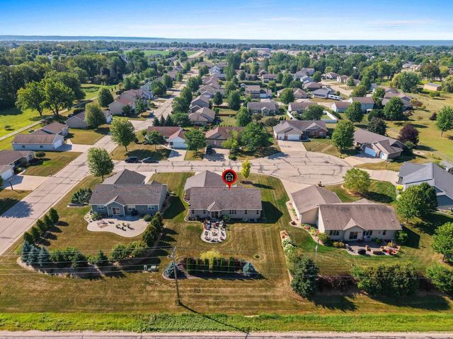W6438 SAWTOOTH STREET, Menasha, WI 54952