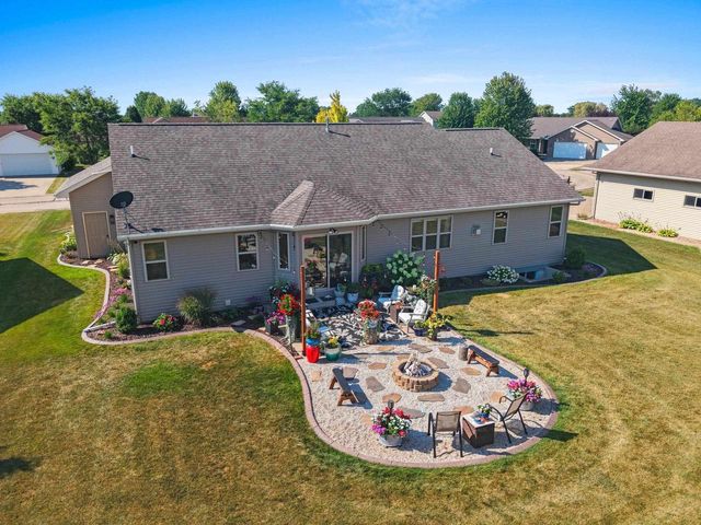 W6438 SAWTOOTH STREET, Menasha, WI 54952