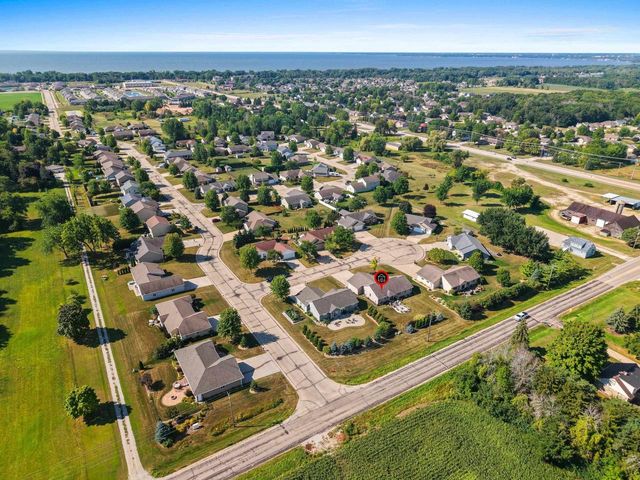 W6438 SAWTOOTH STREET, Menasha, WI 54952