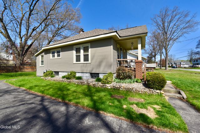 1929 Amsterdam Avenue, Rotterdam, NY 12303