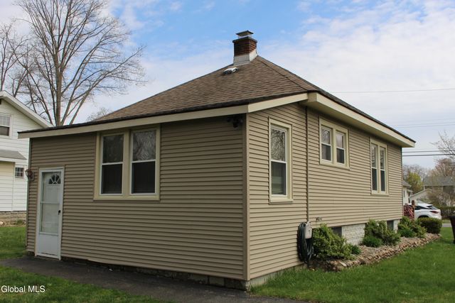 1929 Amsterdam Avenue, Rotterdam, NY 12303