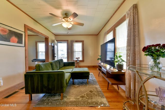 1929 Amsterdam Avenue, Rotterdam, NY 12303