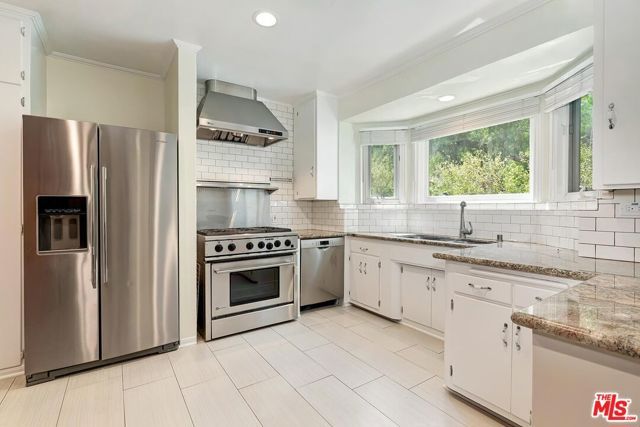 1318 San Ysidro Drive, Beverly Hills, CA 90210