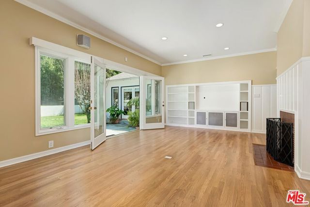 1318 San Ysidro Drive, Beverly Hills, CA 90210