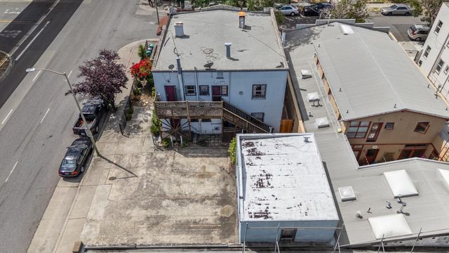 808 61st Street, Oakland, CA 94609