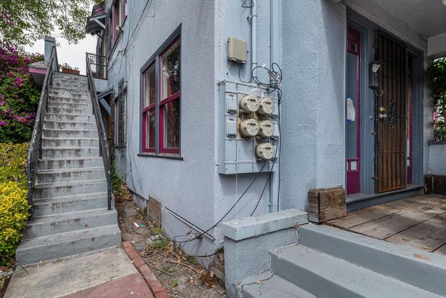 808 61st Street, Oakland, CA 94609