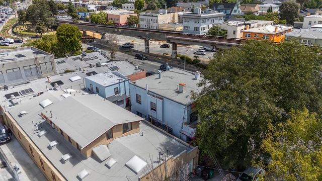 808 61st Street, Oakland, CA 94609
