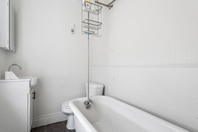 808 61st Street, Oakland, CA 94609