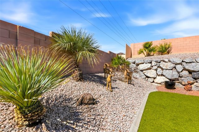 692 Magic Cove Court, Boulder City, NV 89005