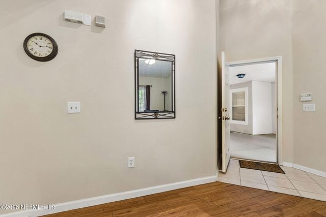 6075 MAGGIES Circle 113, Jacksonville, FL 32244