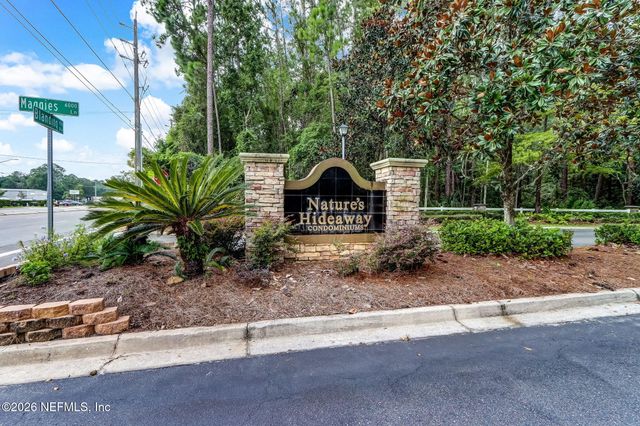 6075 MAGGIES Circle 113, Jacksonville, FL 32244