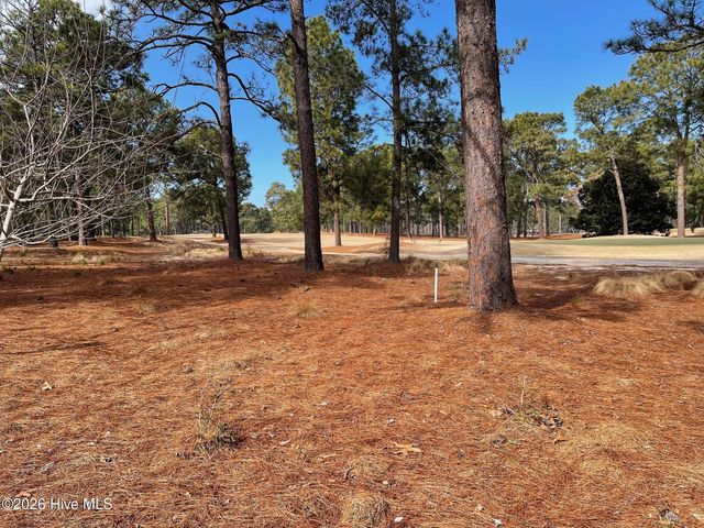 875 Monticello Drive 8, Pinehurst, NC 28374