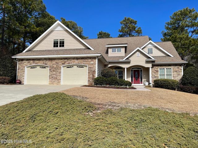 875 Monticello Drive 8, Pinehurst, NC 28374