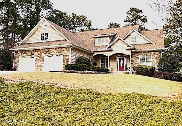 875 Monticello Drive 8, Pinehurst, NC 28374