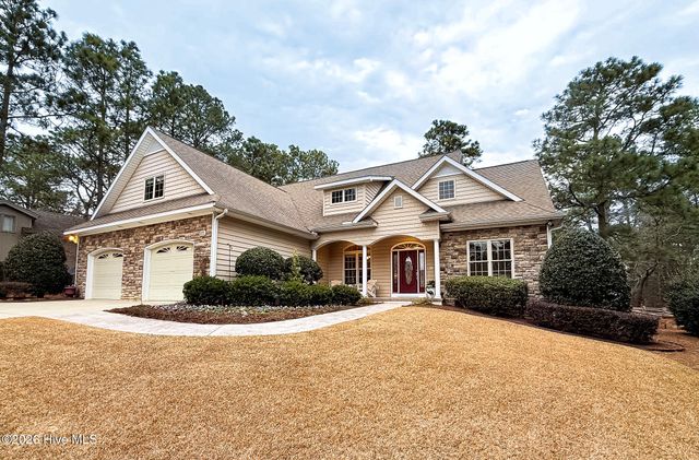 875 Monticello Drive 8, Pinehurst, NC 28374