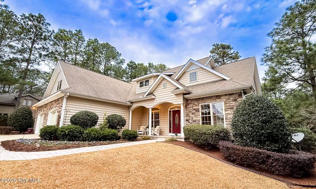 875 Monticello Drive 8, Pinehurst, NC 28374