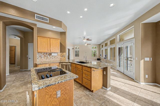 1863 W ENCINAS Street, Gilbert, AZ 85233