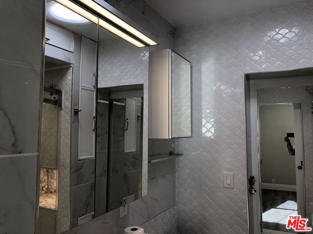 257 N La Peer Drive, Beverly Hills, CA 90211