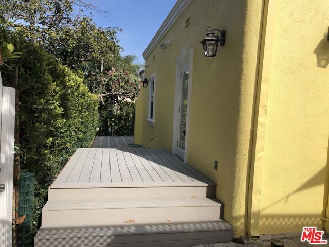 257 N La Peer Drive, Beverly Hills, CA 90211