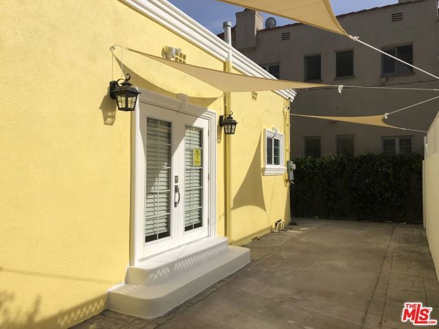 257 N La Peer Drive, Beverly Hills, CA 90211